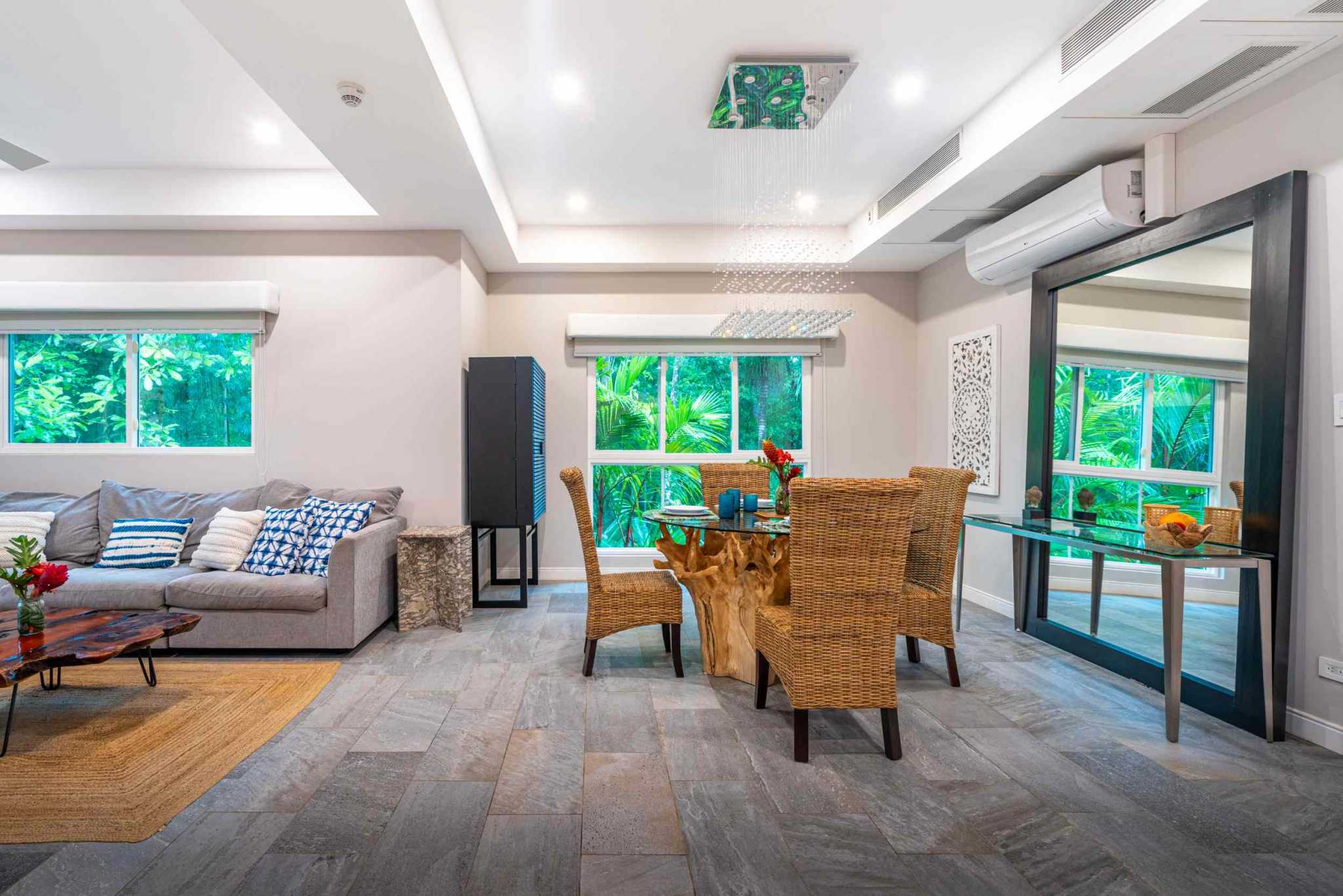 47712 (32) Luxury Beachfront 2-Bedroom Penthouse Condo – Most Private Unit in Elan near Ojochal Costa Rica