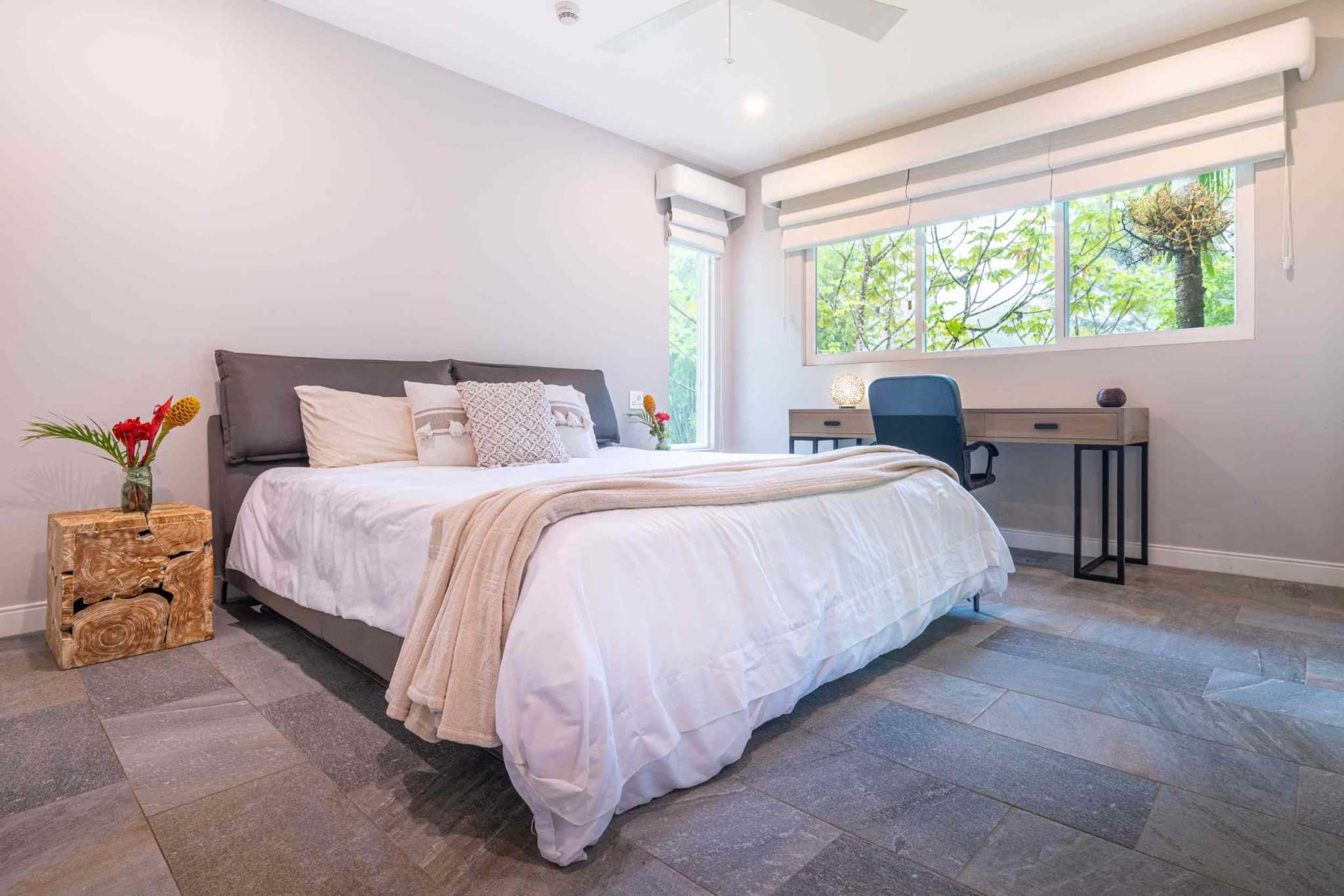 47712 (39) Luxury Beachfront 2-Bedroom Penthouse Condo – Most Private Unit in Elan near Ojochal Costa Rica