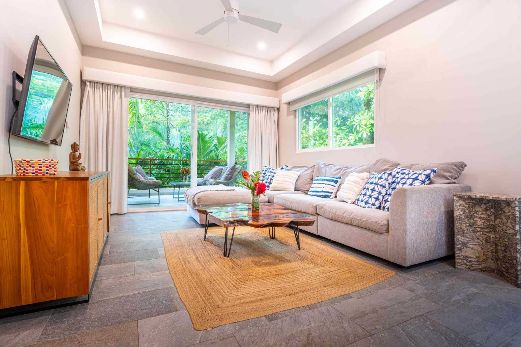 47712 (51) Luxury Beachfront 2-Bedroom Penthouse Condo – Most Private Unit in Elan near Ojochal Costa Rica