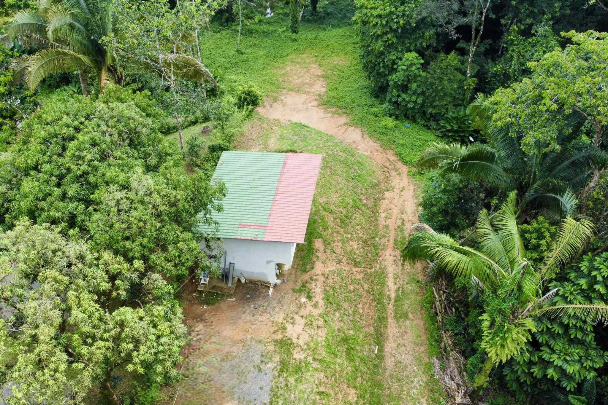 47774 (20) Investment Opportunity Fixer-Upper with Great Potential in Playa Hermosa near Uvita Costa Rica