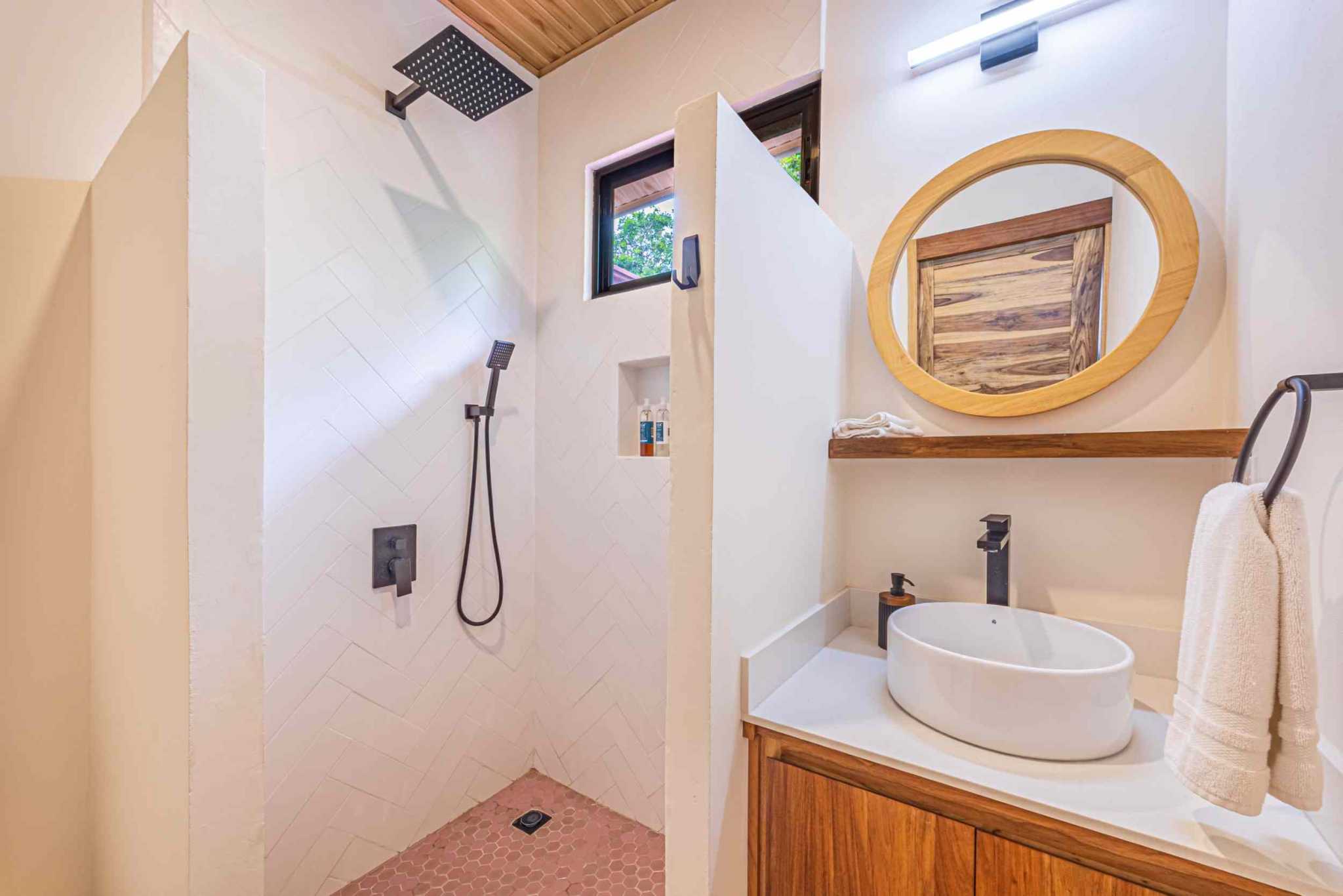 Ocean View 2-Bedroom Home with Cano Island & Whale Tail Views in San Josecito above Uvita Costa Rica