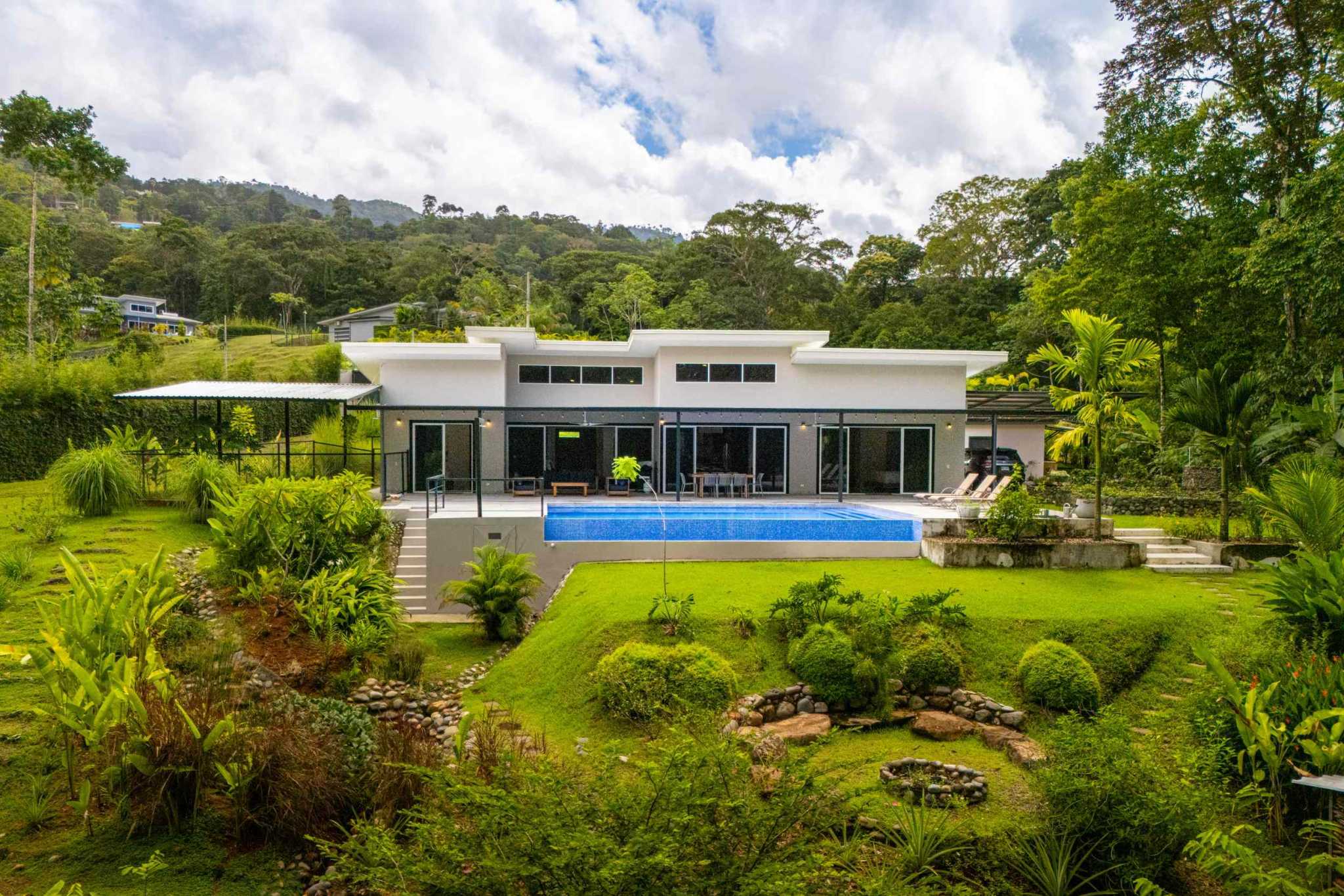 Conveniently Located 3-Bedroom Homestead in Gated Neighborhood w/ Paved Roads in Uvita Costa Rica