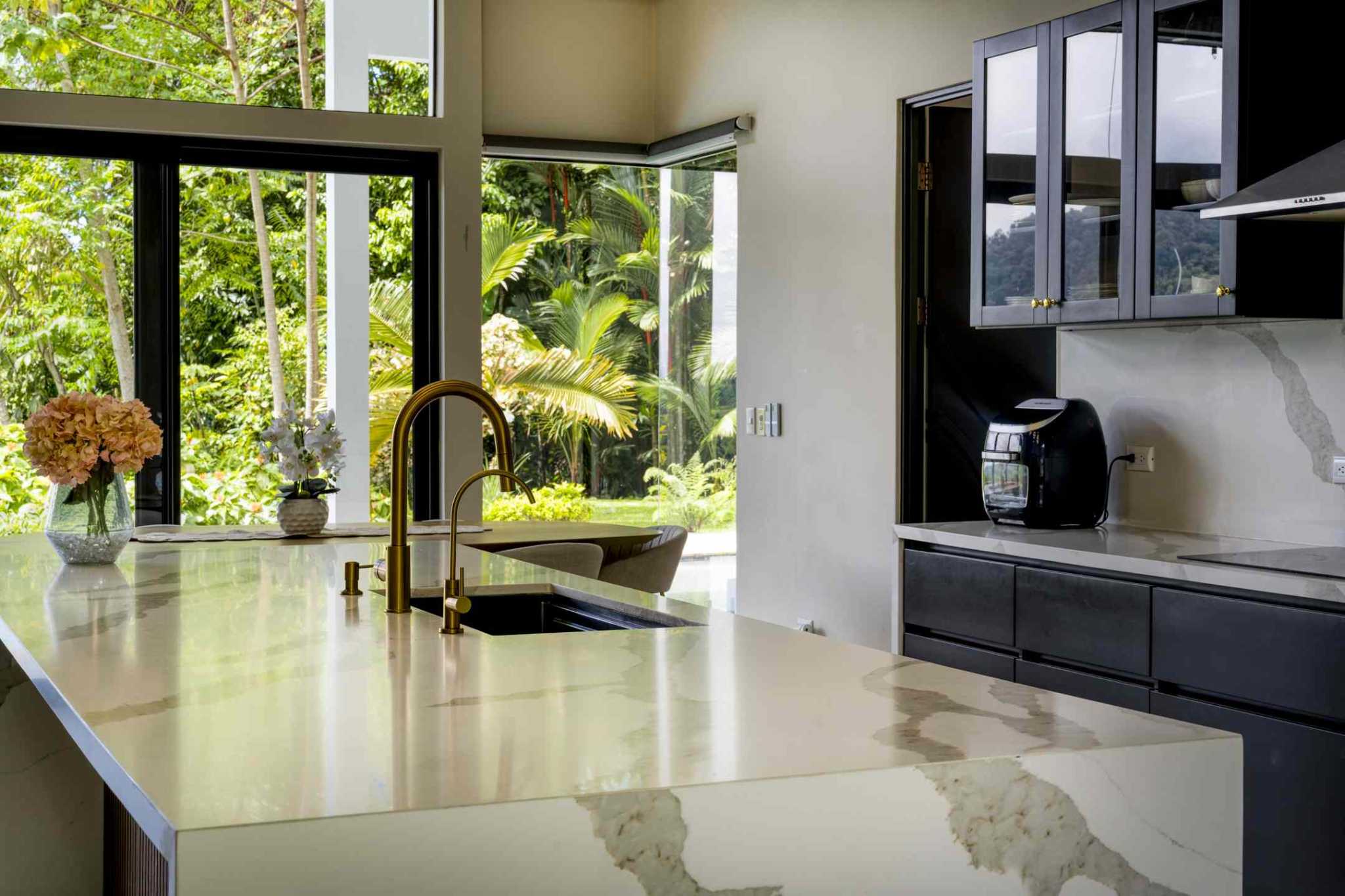 48134 (24) Luxury 3-Bedroom Estate with Dual-Infinity-Edge Pool in Portalon near Dominical Costa Rica