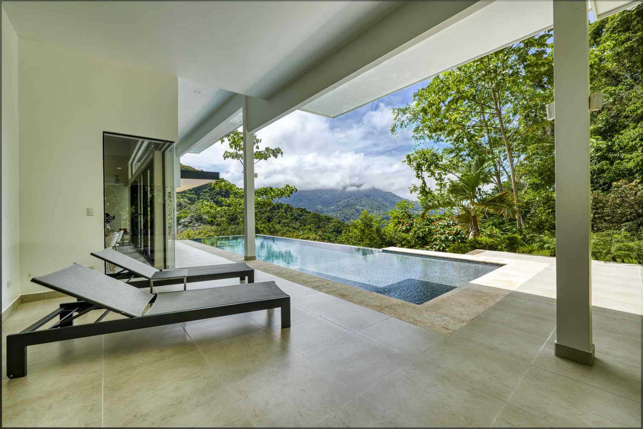 48134 (30) Luxury 3-Bedroom Estate with Dual-Infinity-Edge Pool in Portalon near Dominical Costa Rica