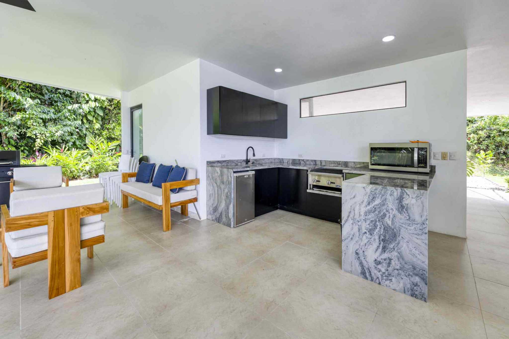 48134 (2) Luxury 3-Bedroom Estate with Dual-Infinity-Edge Pool in Portalon near Dominical Costa Rica