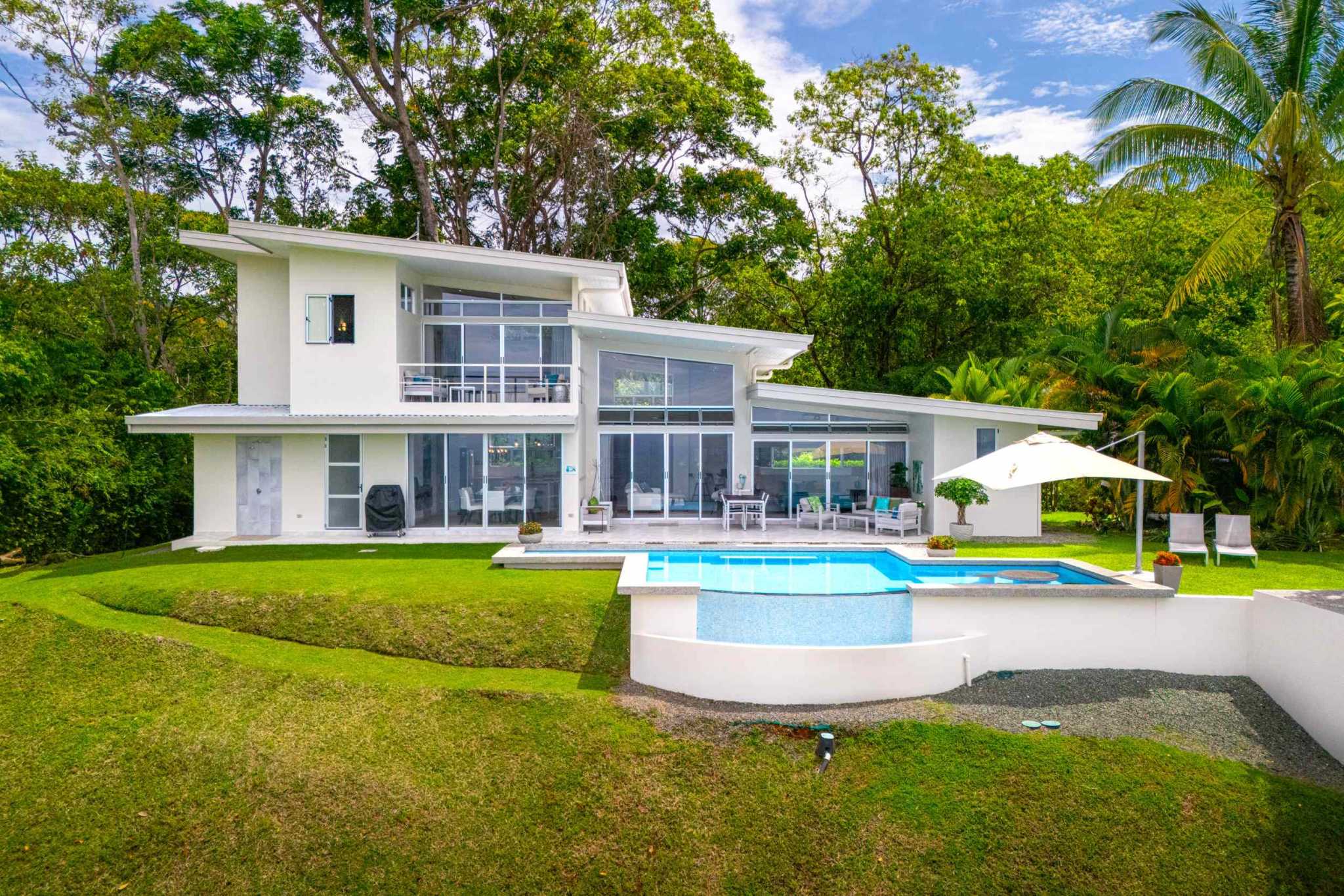 An Elevated Oasis with Jaw Dropping Views of the Whales Tail & Osa in Uvita Costa Rica