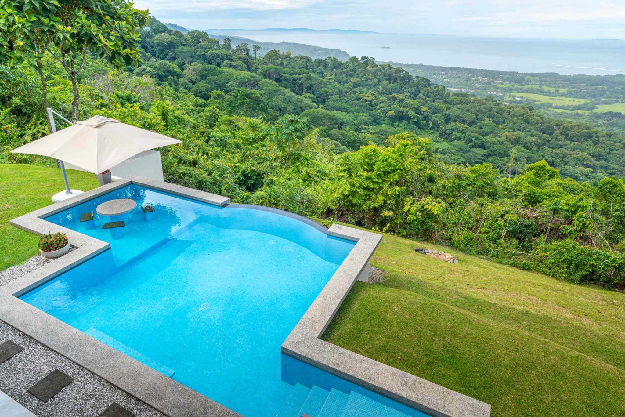 An Elevated Oasis with Jaw Dropping Views of the Whales Tail & Osa in Uvita Costa Rica