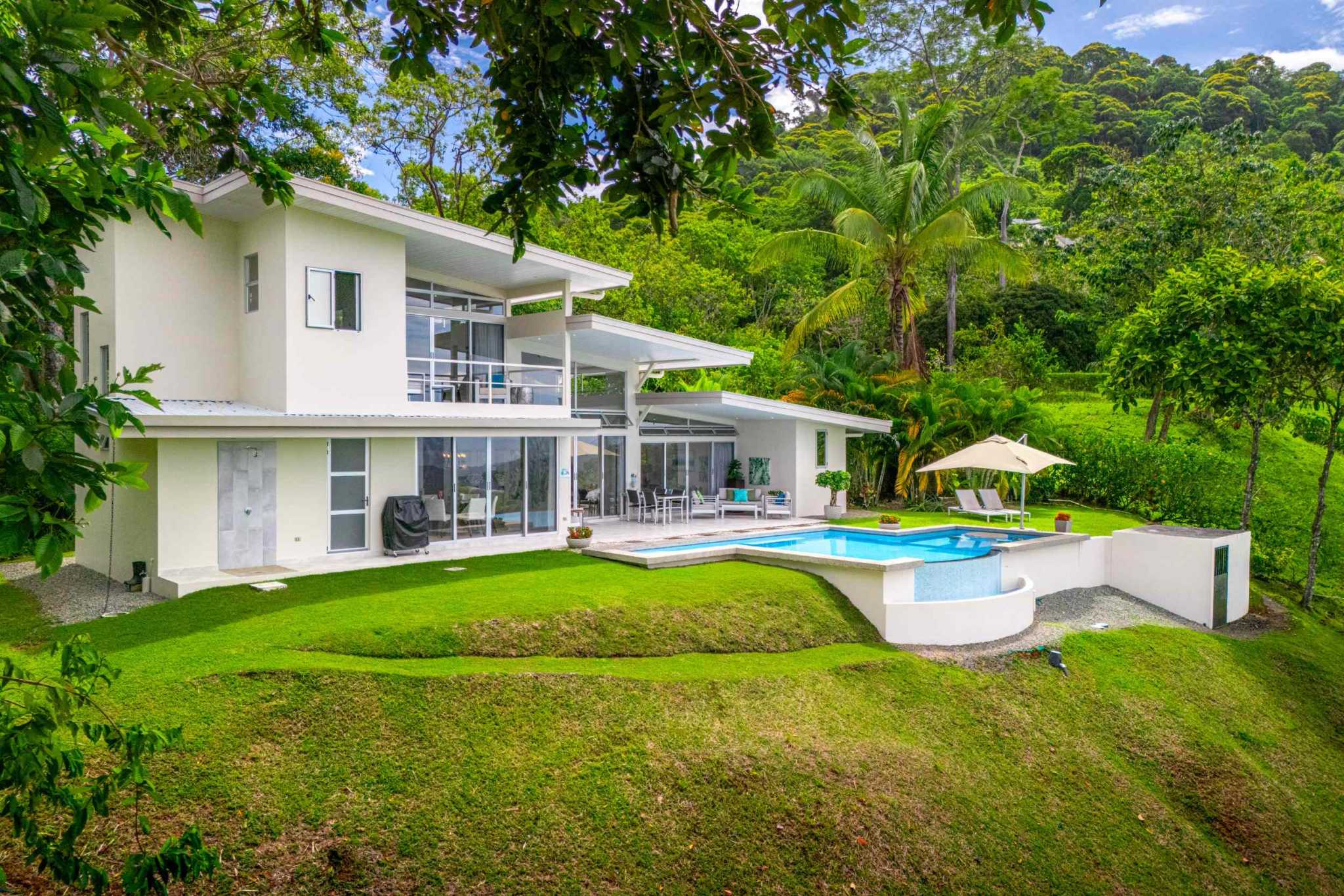 An Elevated Oasis with Jaw Dropping Views of the Whales Tail & Osa in Uvita Costa Rica