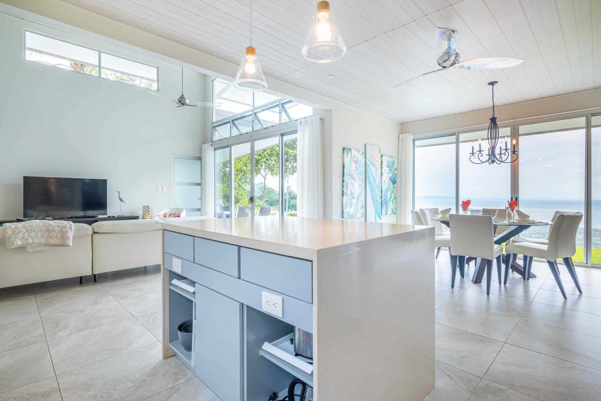 An Elevated Oasis with Jaw Dropping Views of the Whales Tail & Osa in Uvita Costa Rica