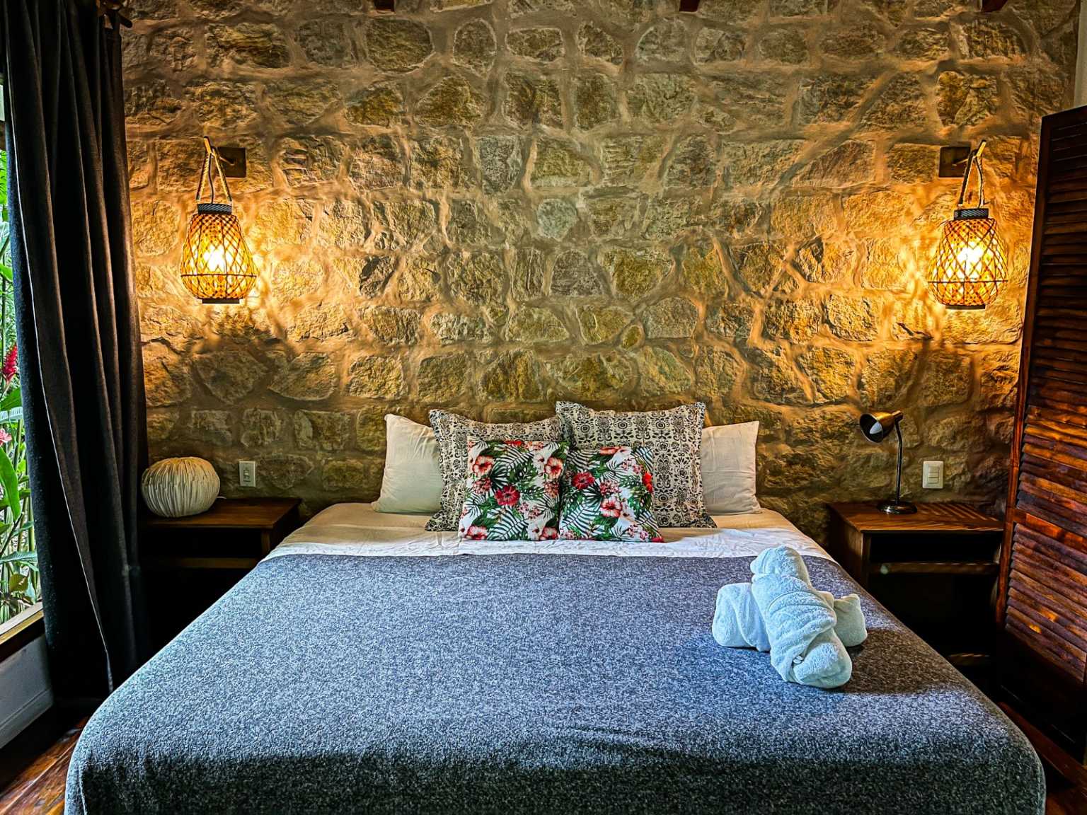 Beautiful Hotel in a Desirable Location in the heart of Ojochal Costa Rica