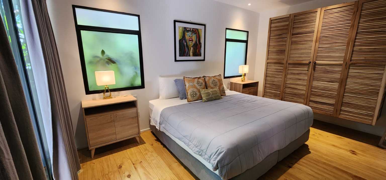 Beautiful Hotel in a Desirable Location in the heart of Ojochal Costa Rica