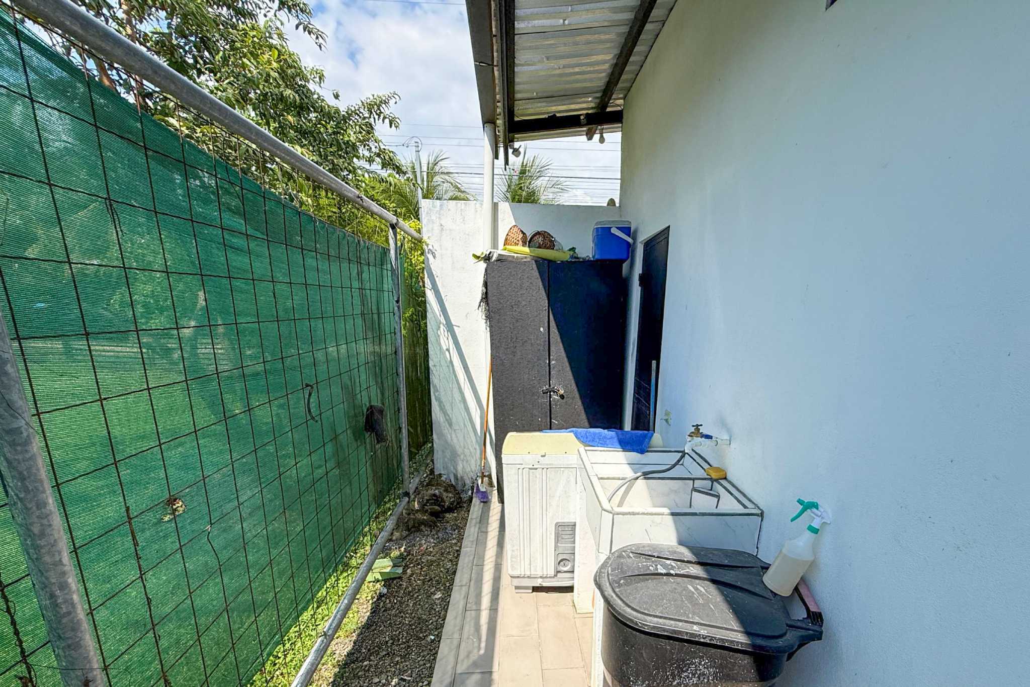 52277 (24) Newer 2-Bedroom Home Easy Walking Distance to Whale Tail Beach, Tourist Activities, Restaurants & all services in Bahia near Uvita Costa Rica