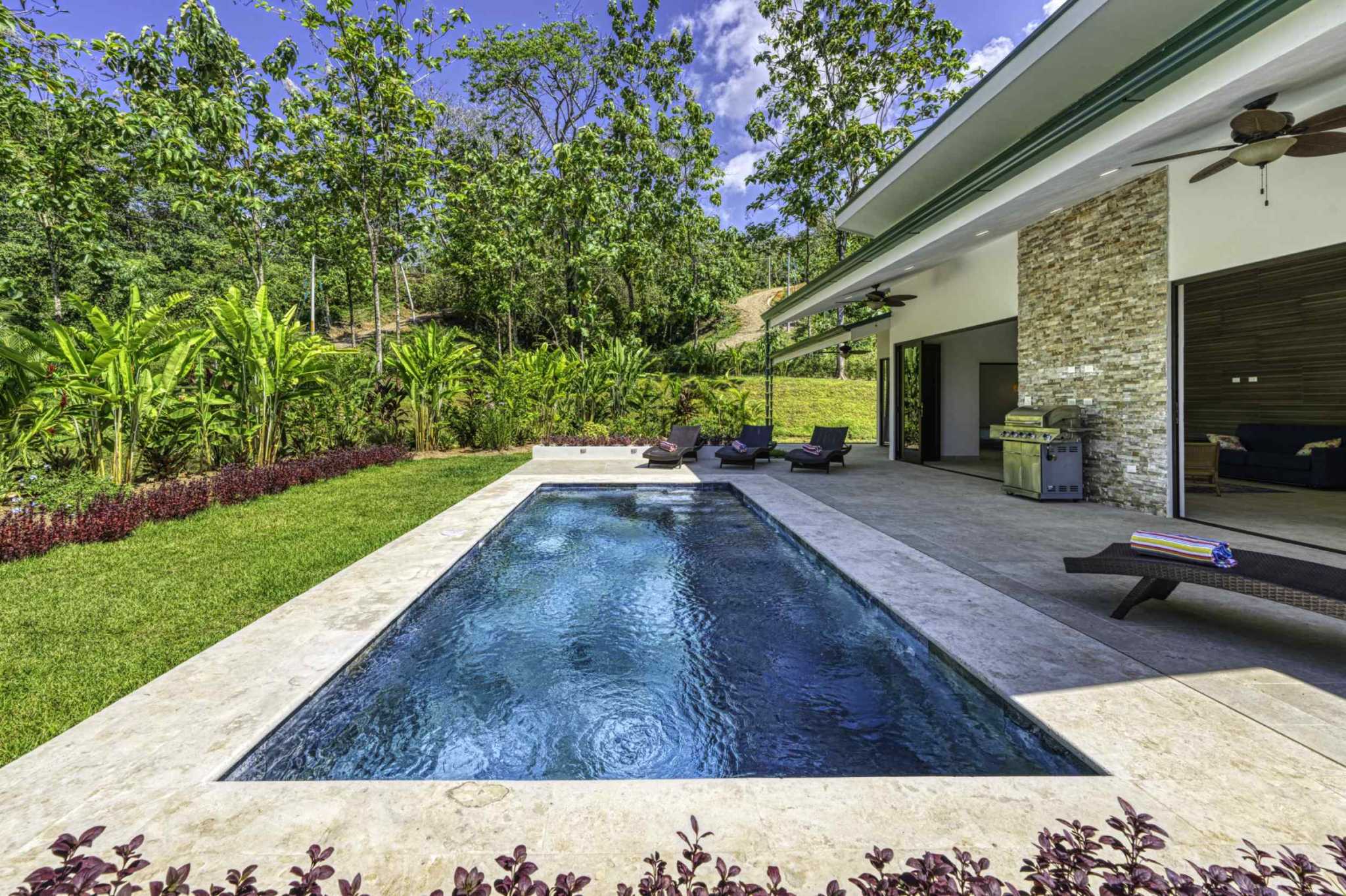 54593-7 Modern 2-Bedroom Villa with Pool & Jungle Views in Matapalo, Costa Rica