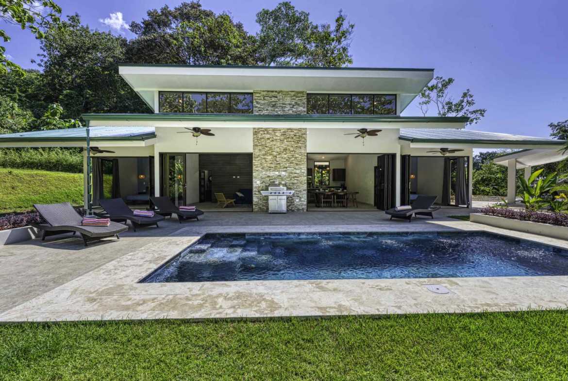 Modern 2-Bedroom Villa with Pool & Jungle Views in Matapalo, Costa Rica
