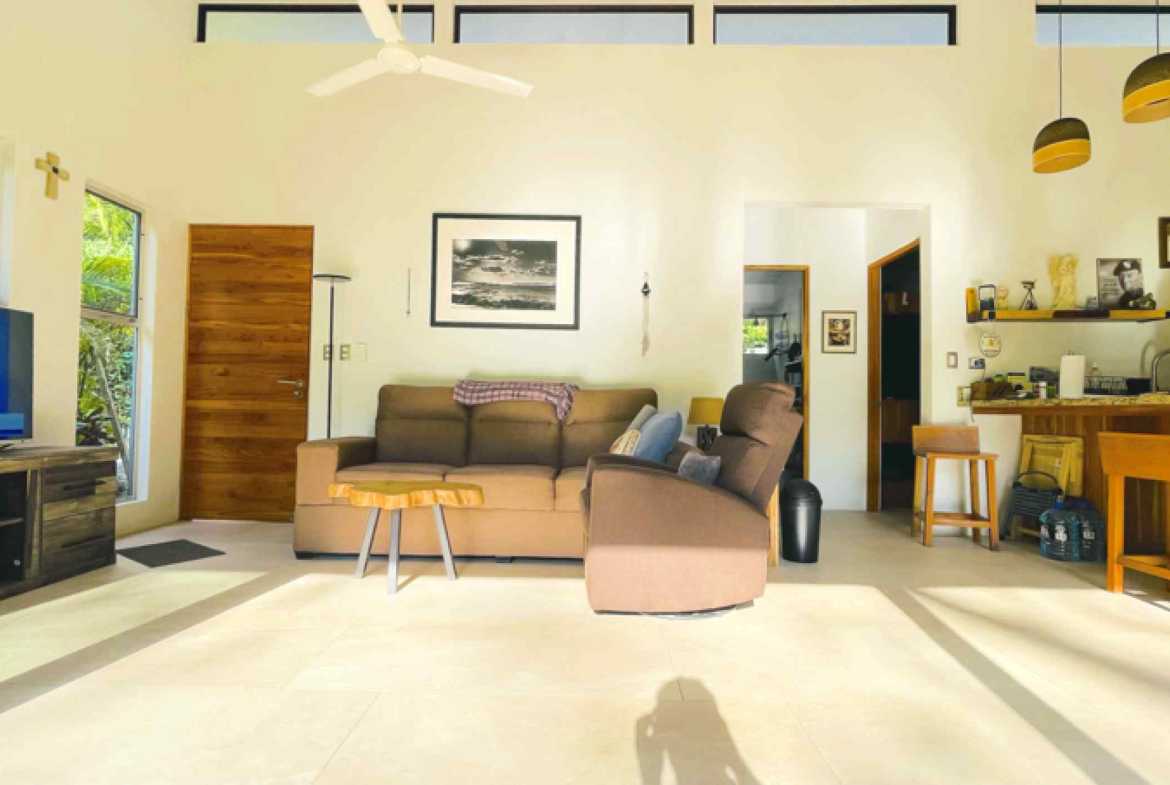 2-Bedroom Riverside Home with Waterfall Views & Jungle Setting, photo 9 of 24
