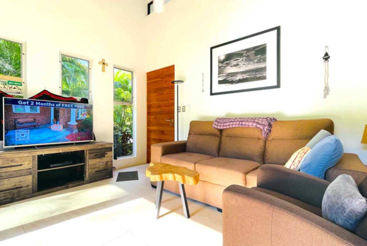 2-Bedroom Riverside Home with Waterfall Views & Jungle Setting, photo 8 of 24