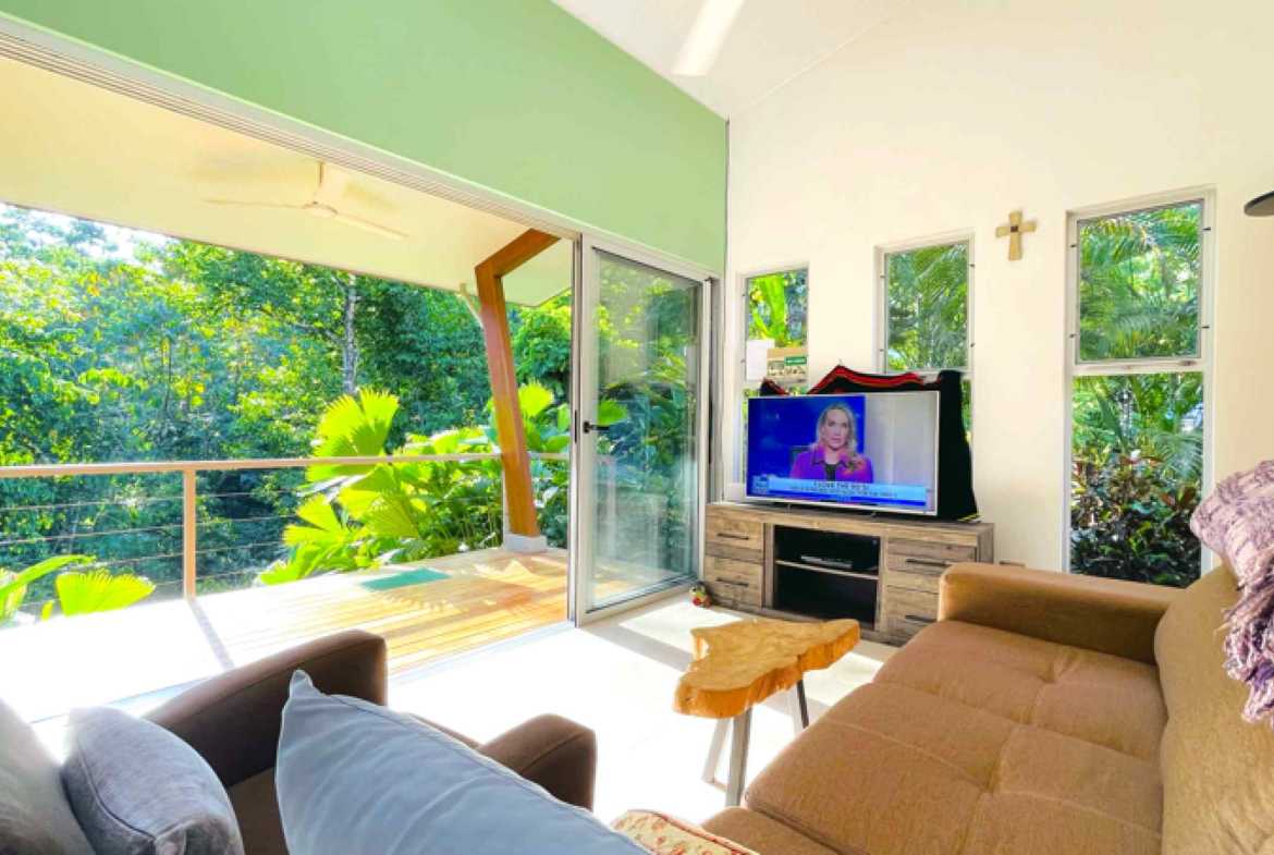 2-Bedroom Riverside Home with Waterfall Views & Jungle Setting, photo 3 of 24