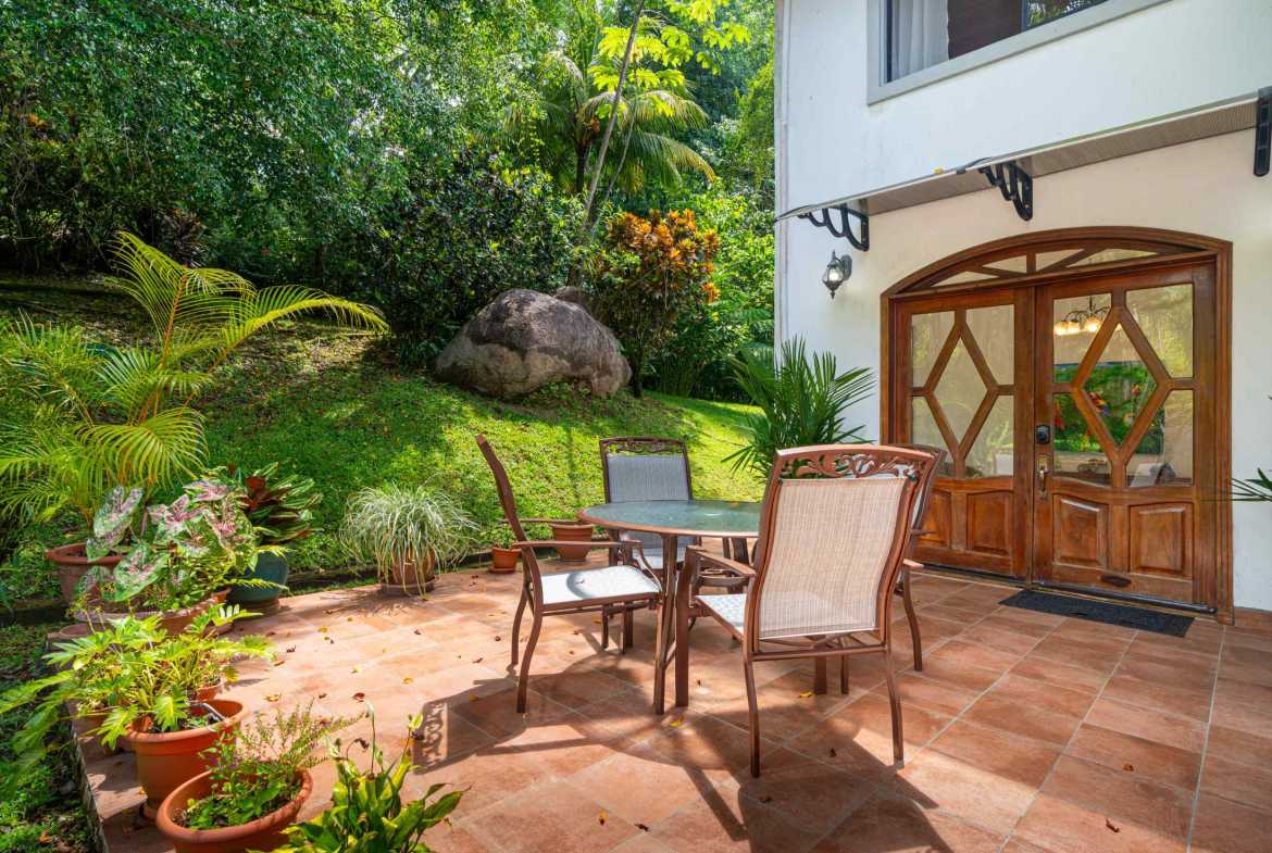 4-Bedroom Villa with Ocean Views & Private Pool, photo 8 of 24