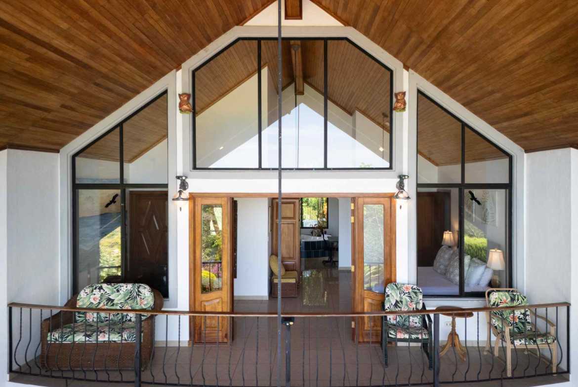4-Bedroom Villa with Ocean Views & Private Pool, photo 5 of 24