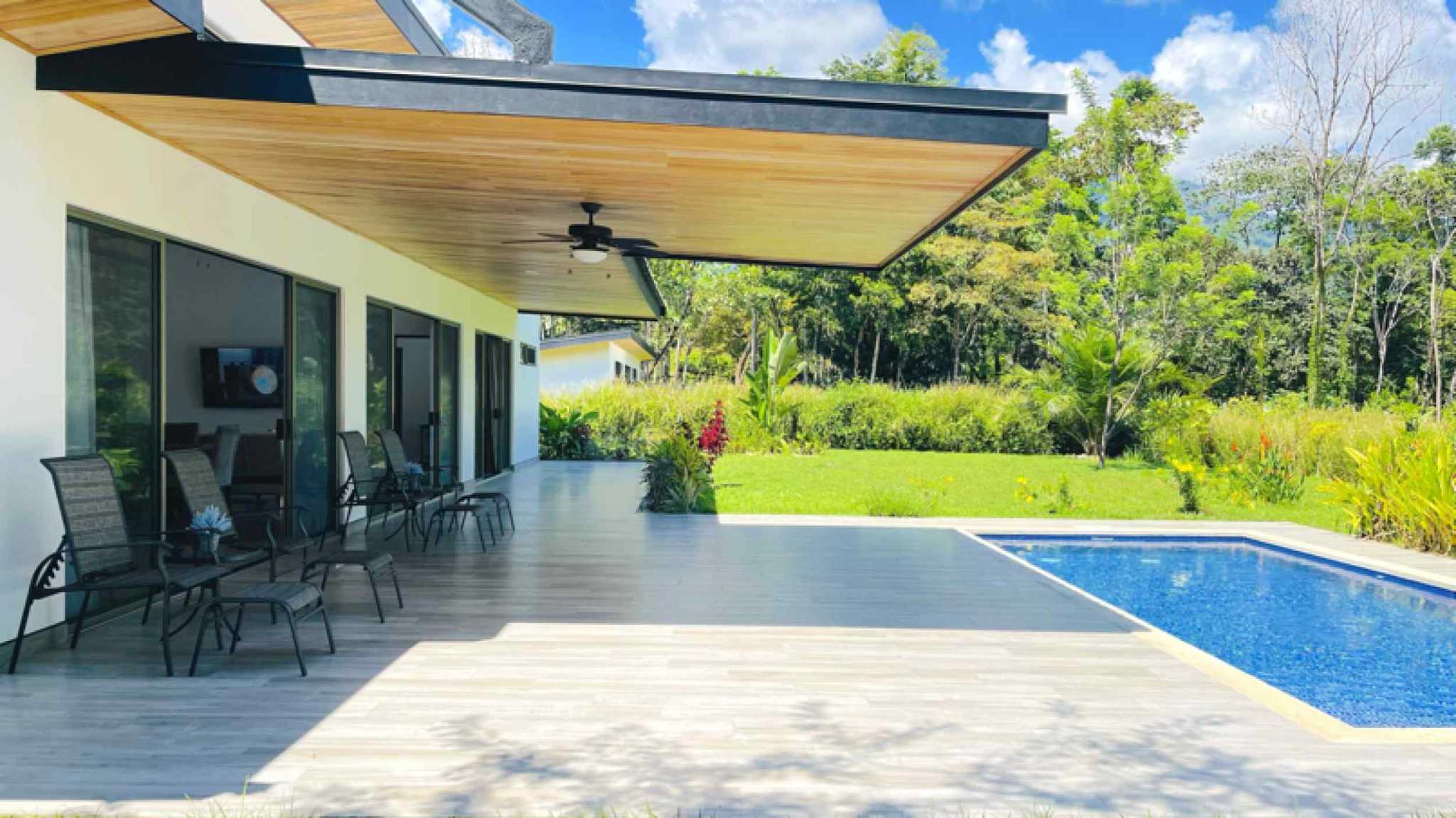 62390-30 Modern 3-Bedroom Home with Pool & Mountain Views in Ojochal Costa Rica