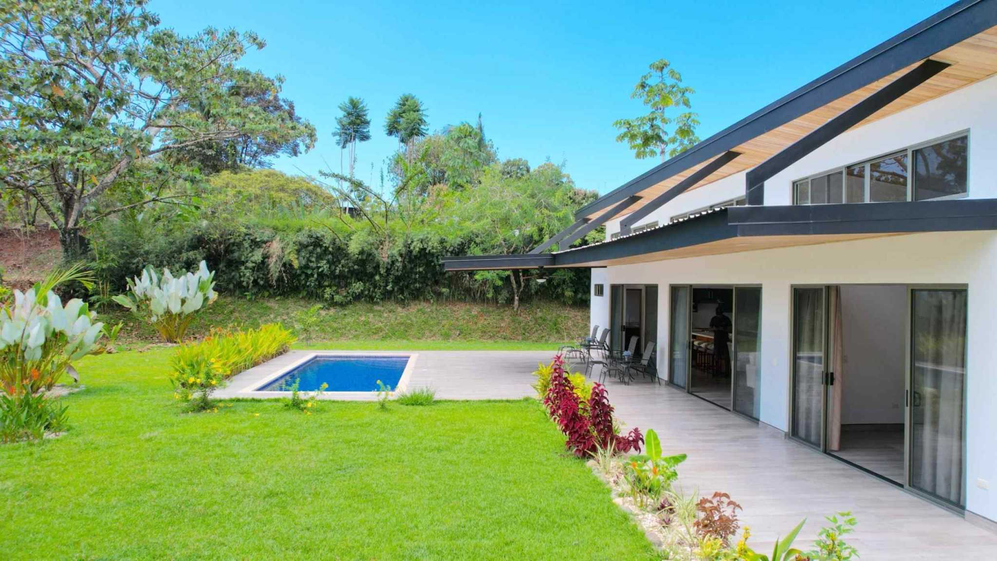 62390-28 Modern 3-Bedroom Home with Pool & Mountain Views in Ojochal Costa Rica