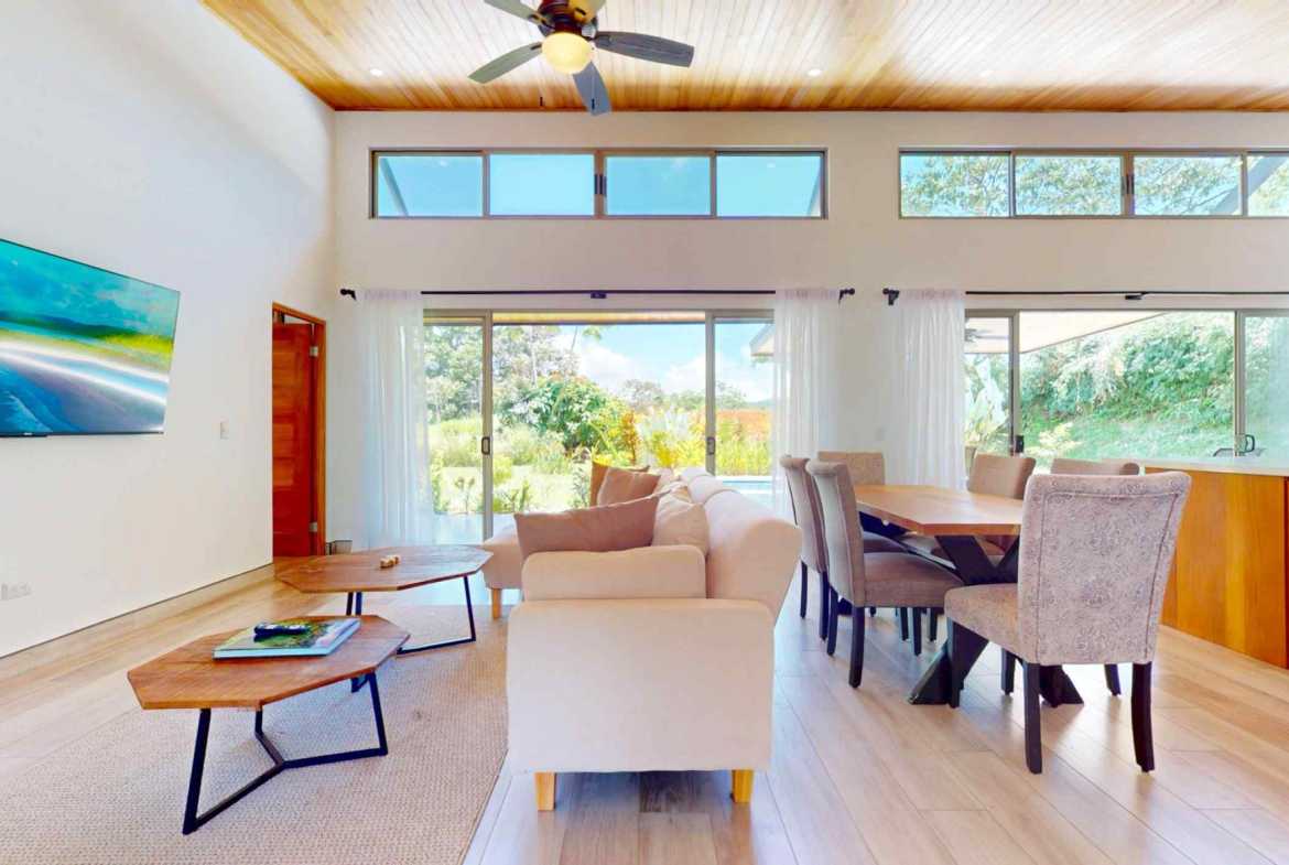 Modern 3-Bedroom Home with Pool & Mountain Views, photo 22 of 24