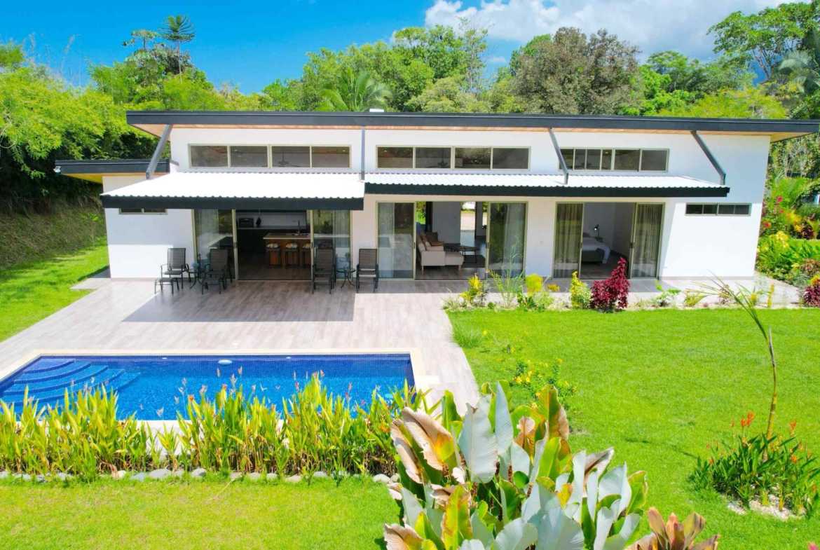 Modern 3-Bedroom Home with Pool & Mountain Views in Ojochal Costa Rica