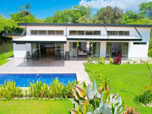 Modern 3-Bedroom Home with Pool & Mountain Views in Ojochal Costa Rica