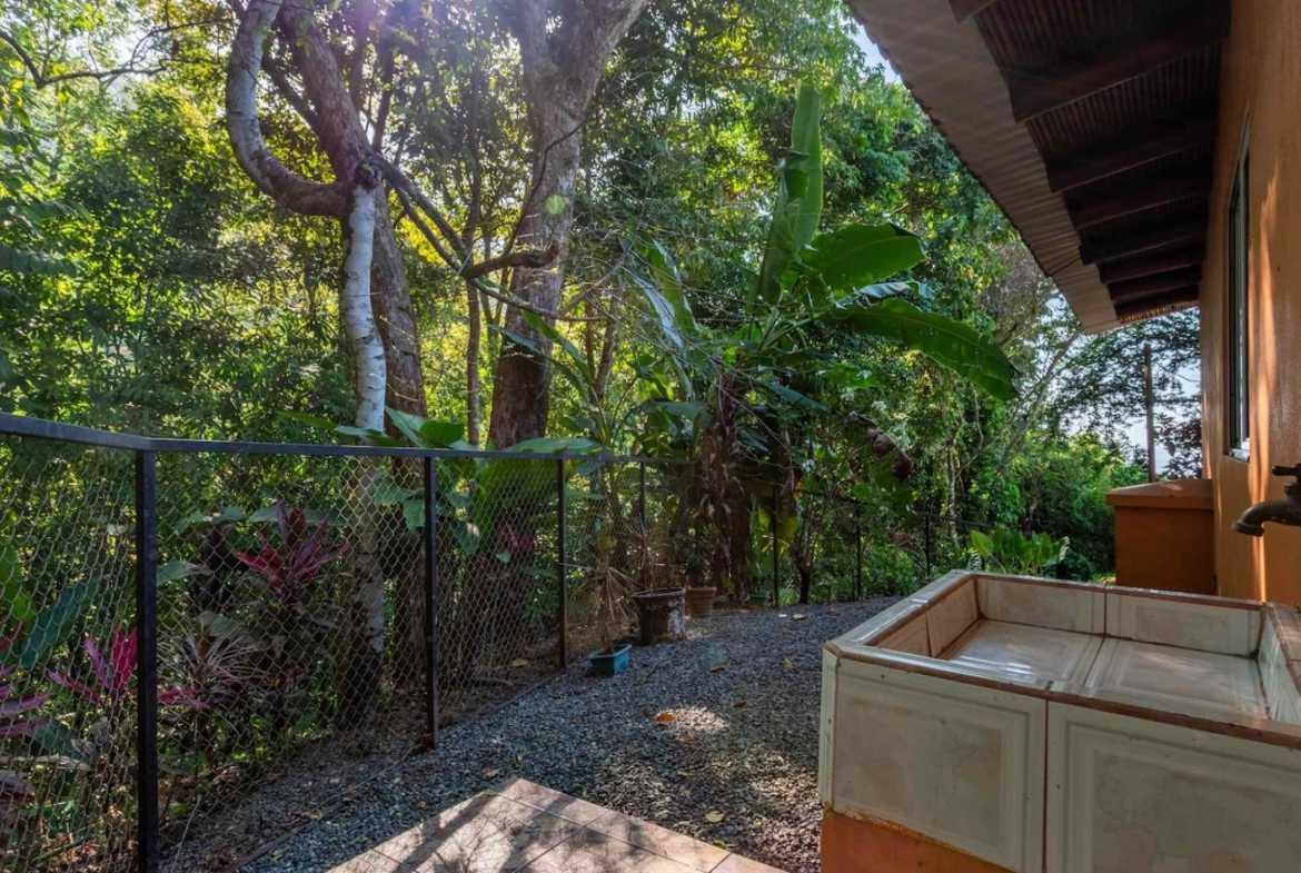 3-Bedroom Ocean View Estate with Pool & Extra Lot, photo 20 of 24
