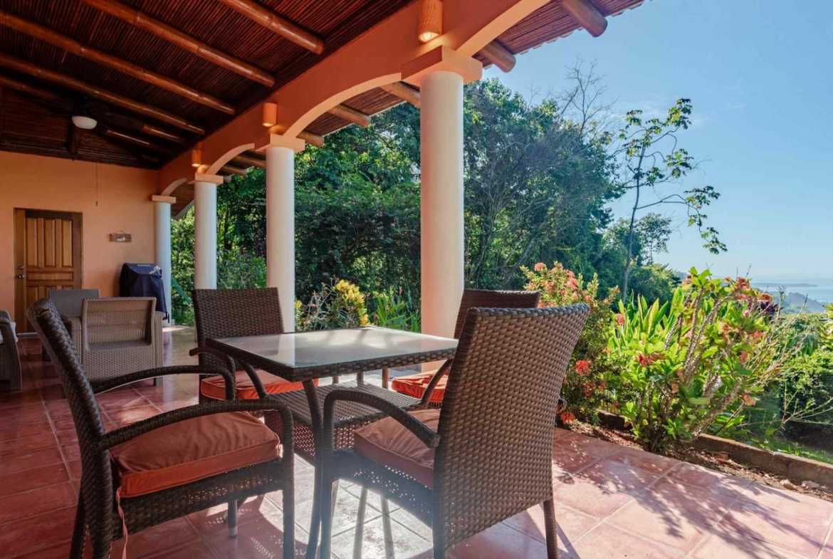 3-Bedroom Ocean View Estate with Pool & Extra Lot, photo 18 of 24