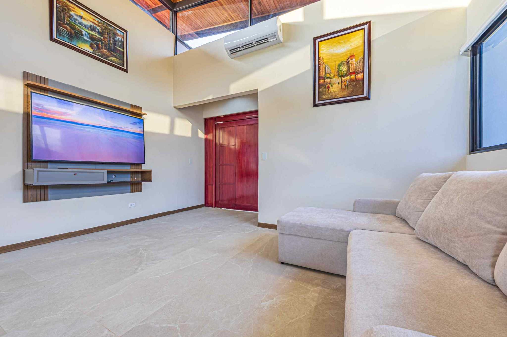 61829-23 Brand New 3-Bedroom Villa with Private Pool & Smart Features in Uvita Costa Rica