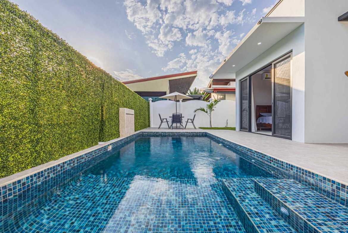 Brand New 3-Bedroom Villa with Private Pool & Smart Features, photo 13 of 24