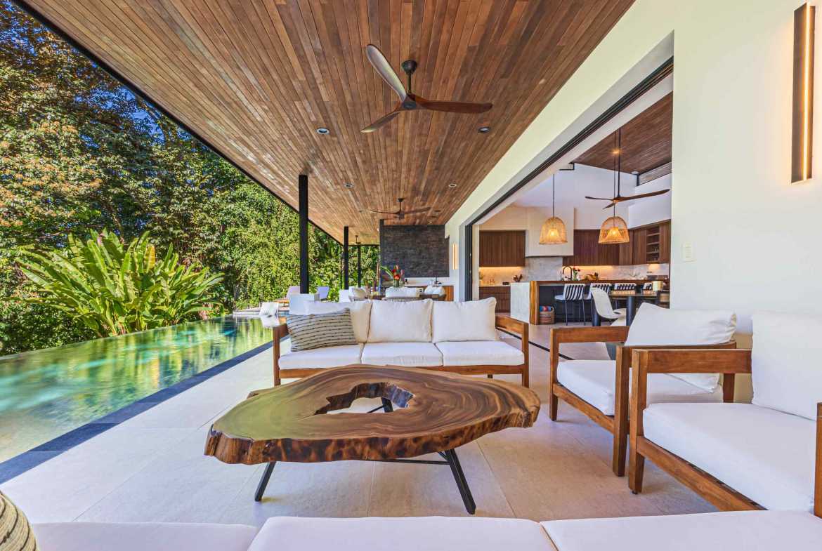 4-Bedroom Luxury Villa with Ocean Views & Private Pool, photo 24 of 24