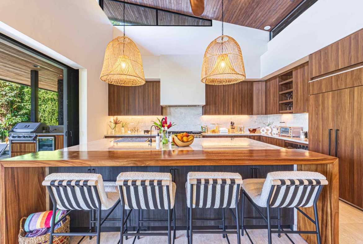 4-Bedroom Luxury Villa with Ocean Views & Private Pool, photo 23 of 24