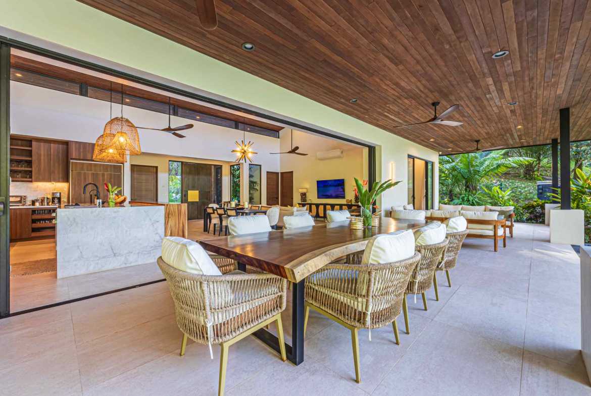 4-Bedroom Luxury Villa with Ocean Views & Private Pool, photo 5 of 24