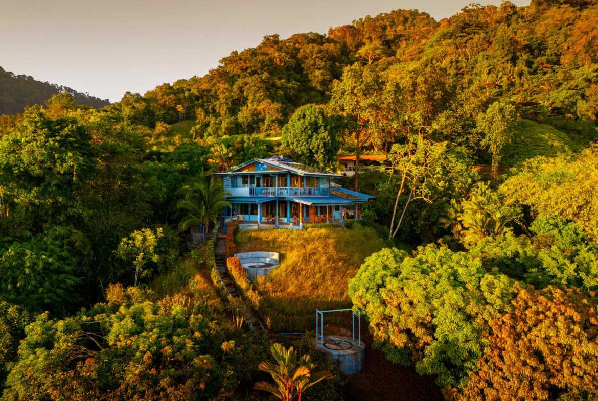 2-Bedroom Home with Ocean Views & Infinity Pool, photo 16 of 24