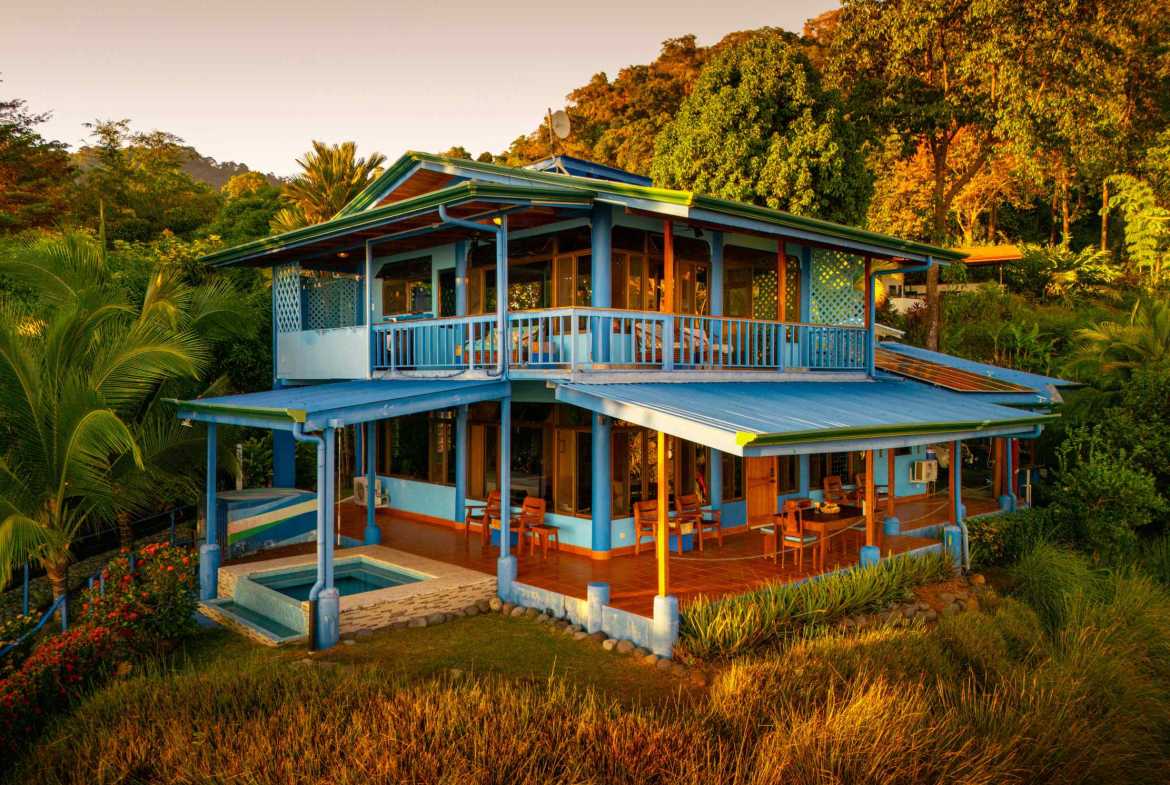 2-Bedroom Home with Ocean Views & Infinity Pool, photo 14 of 24