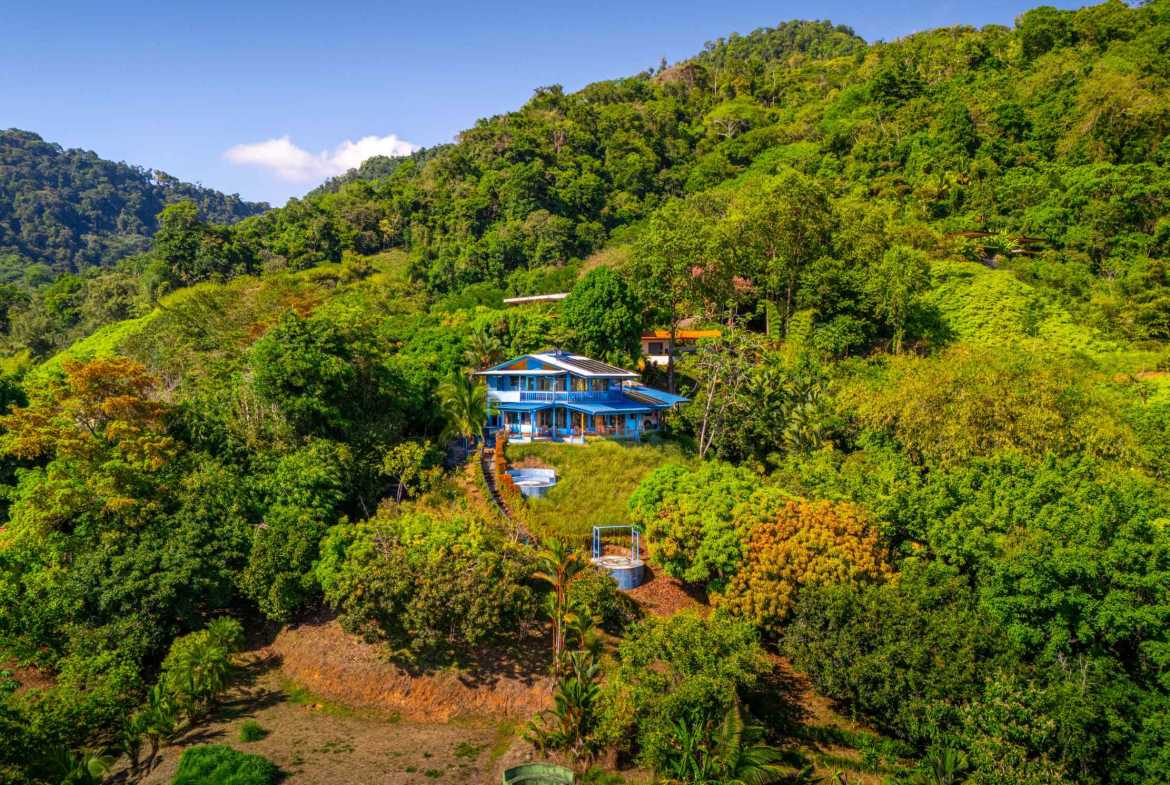 2-Bedroom Home with Ocean Views & Infinity Pool, photo 5 of 24