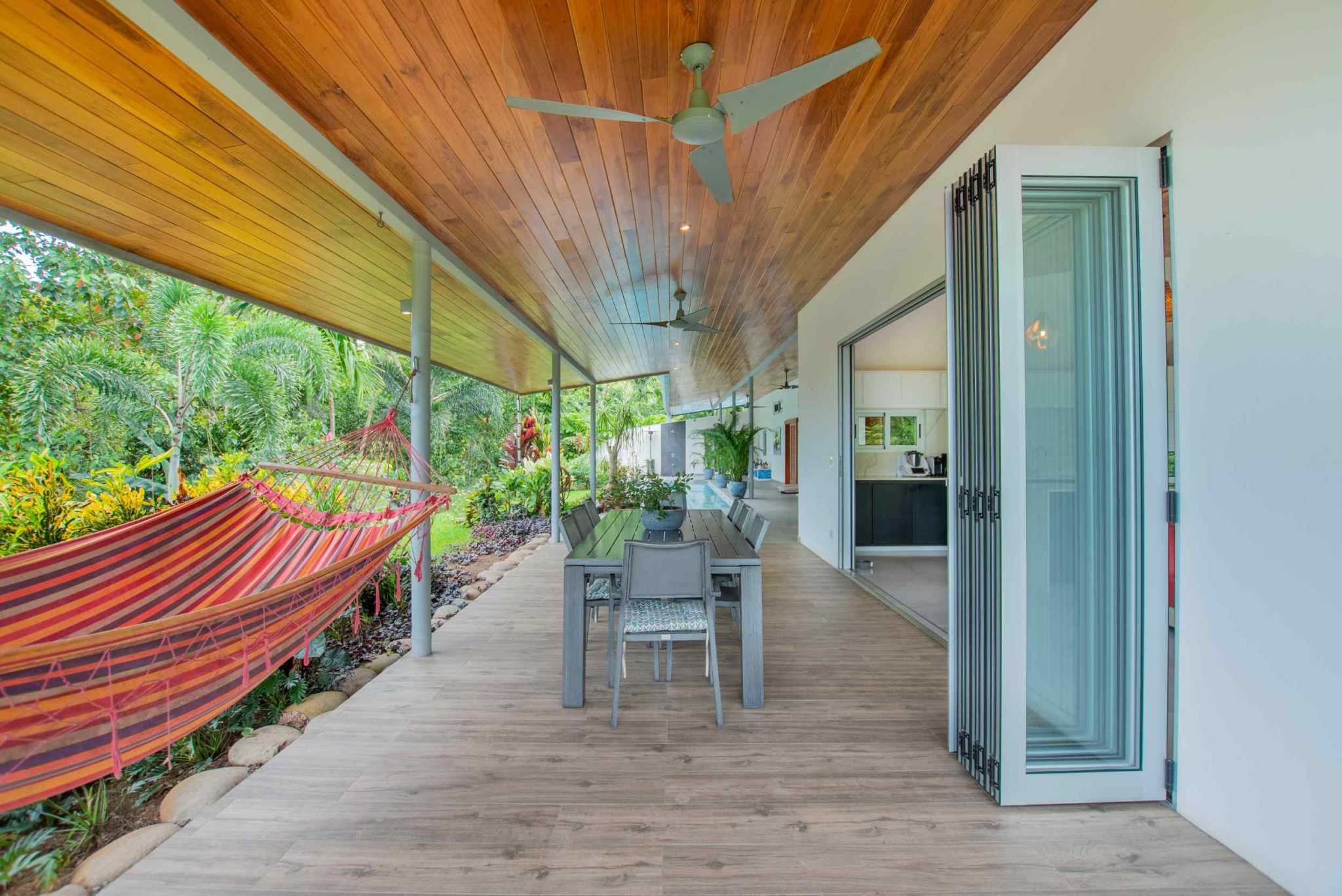 61638-30 Beautiful 4-Bedroom Home with Guest House & Pool in Ojochal Costa Rica