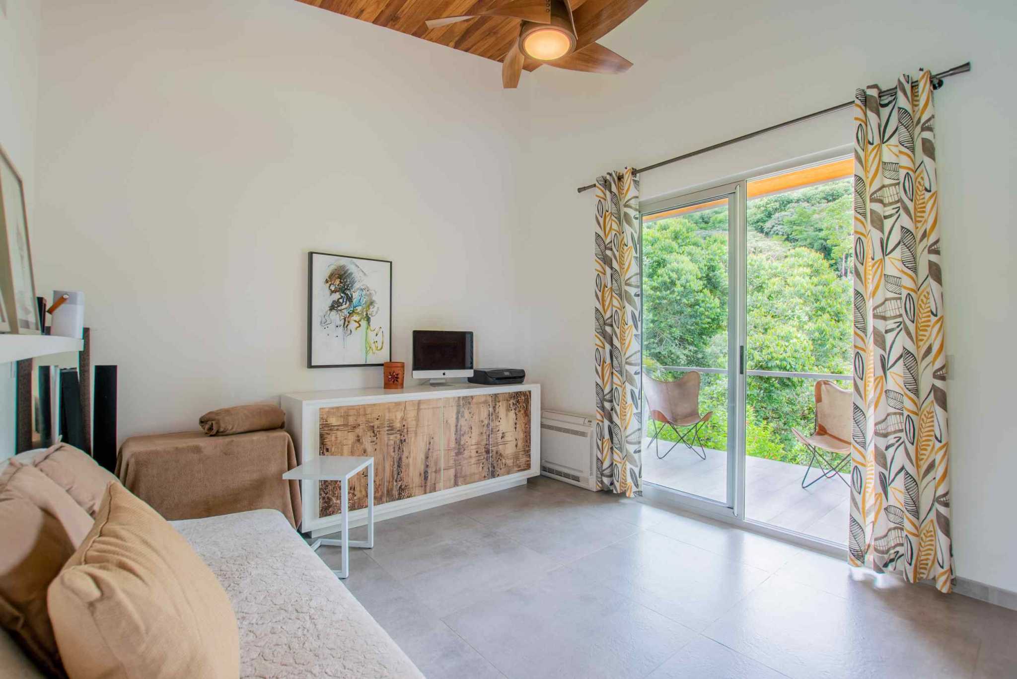 61638-13 Beautiful 4-Bedroom Home with Guest House & Pool in Ojochal Costa Rica