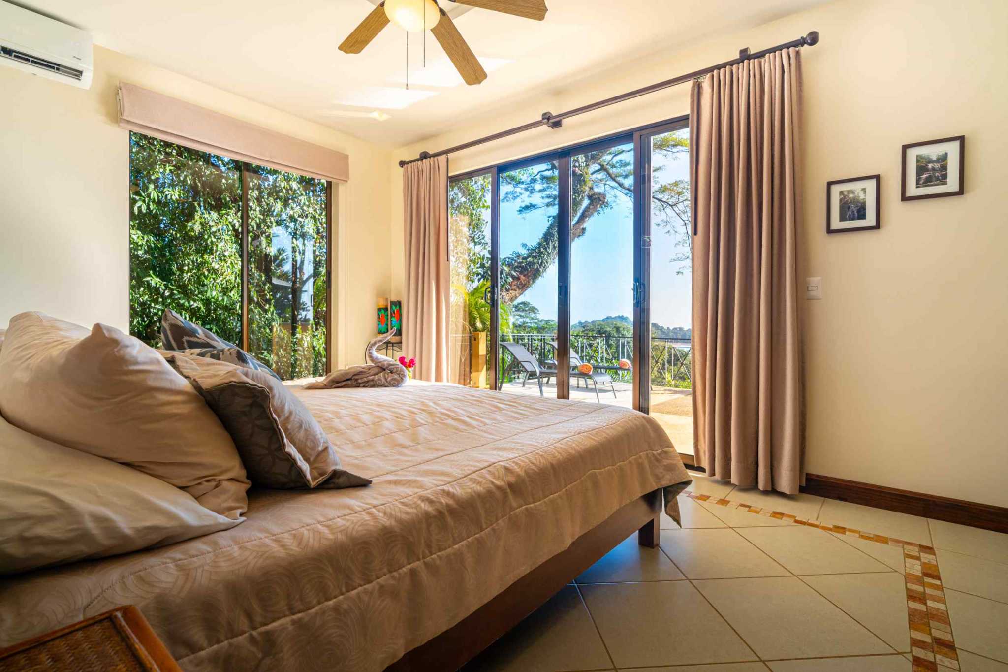 Stunning 2-Bedroom Villa with Ocean Views & Infinity Pool in Dominicalito Costa Rica
