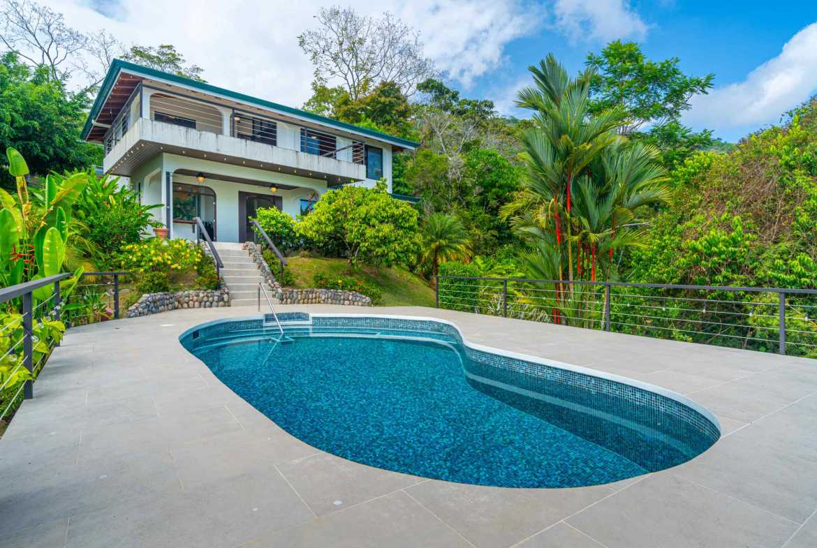 Extraordinary 4-Bedroom Estate with Ocean Views & Guest House in Escaleras Costa Rica photo 3