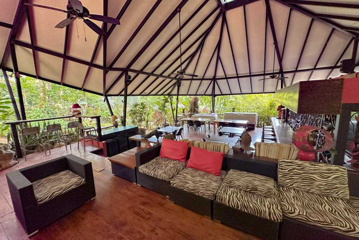 6-Bedroom Business Property with Restaurant, Cabins & Pool, photo 2 of 24
