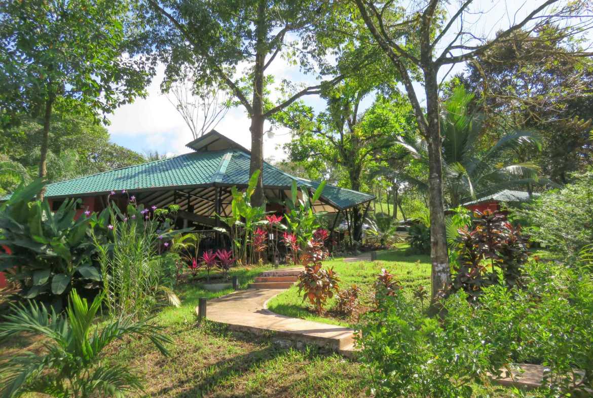6-Bedroom Business Property with Restaurant, Cabins & Pool, photo 6 of 24
