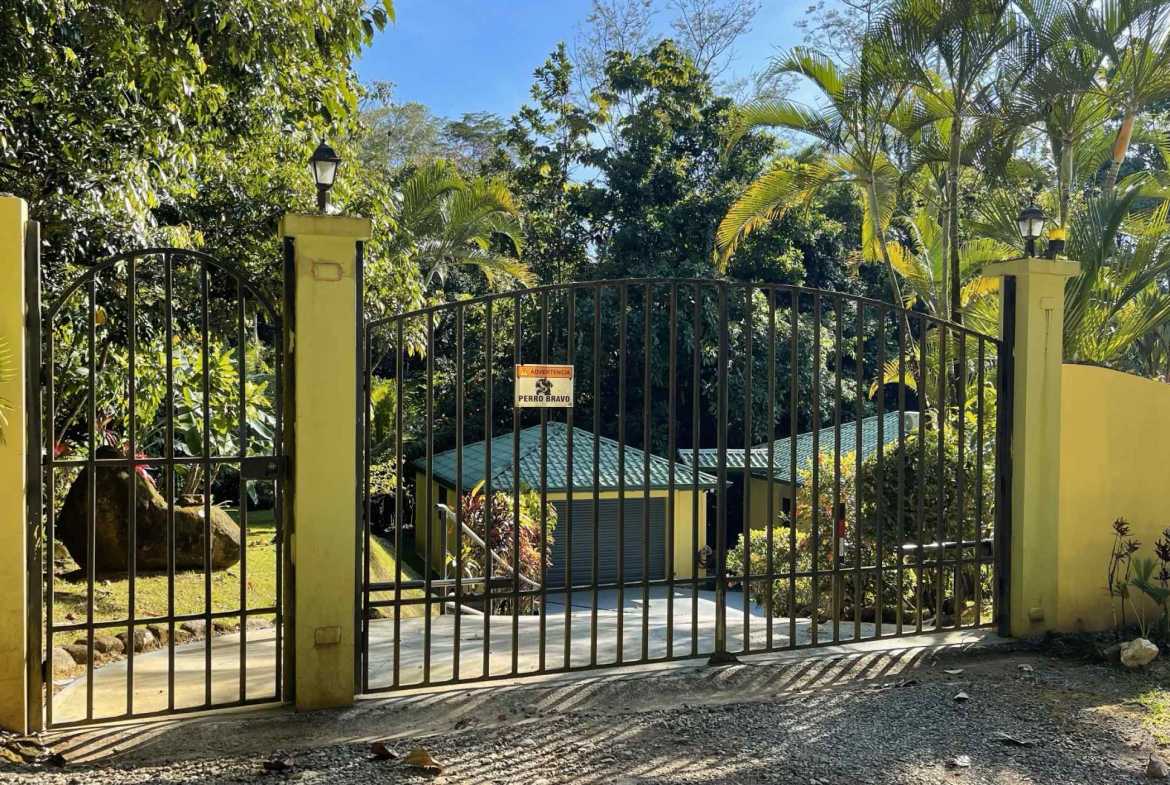 Secluded 3-Bedroom Home with Ocean Views & Creek in Ojochal Costa Rica photo 33