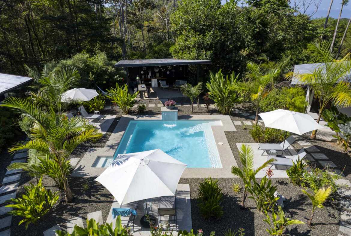 Stunning 5-Bedroom Boutique Hotel with Pool & Highway Frontage in Uvita Costa Rica photo 2