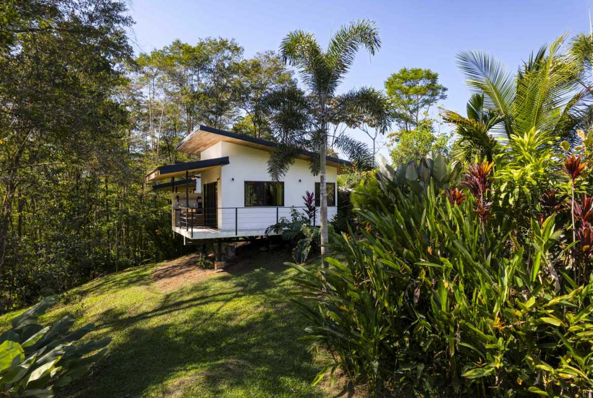 Stunning 5-Bedroom Boutique Hotel with Pool & Highway Frontage in Uvita Costa Rica photo 5