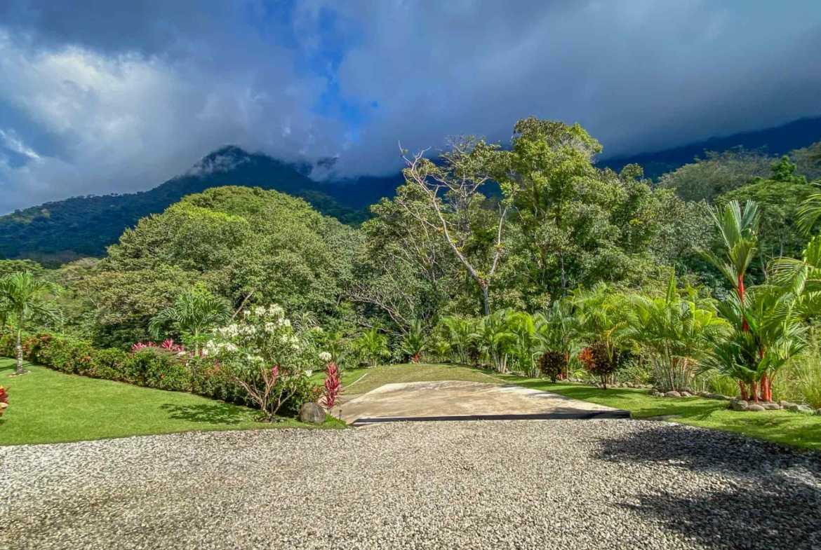 2-Bedroom Hacienda with Ocean Views & Infinity Pool, photo 22 of 24