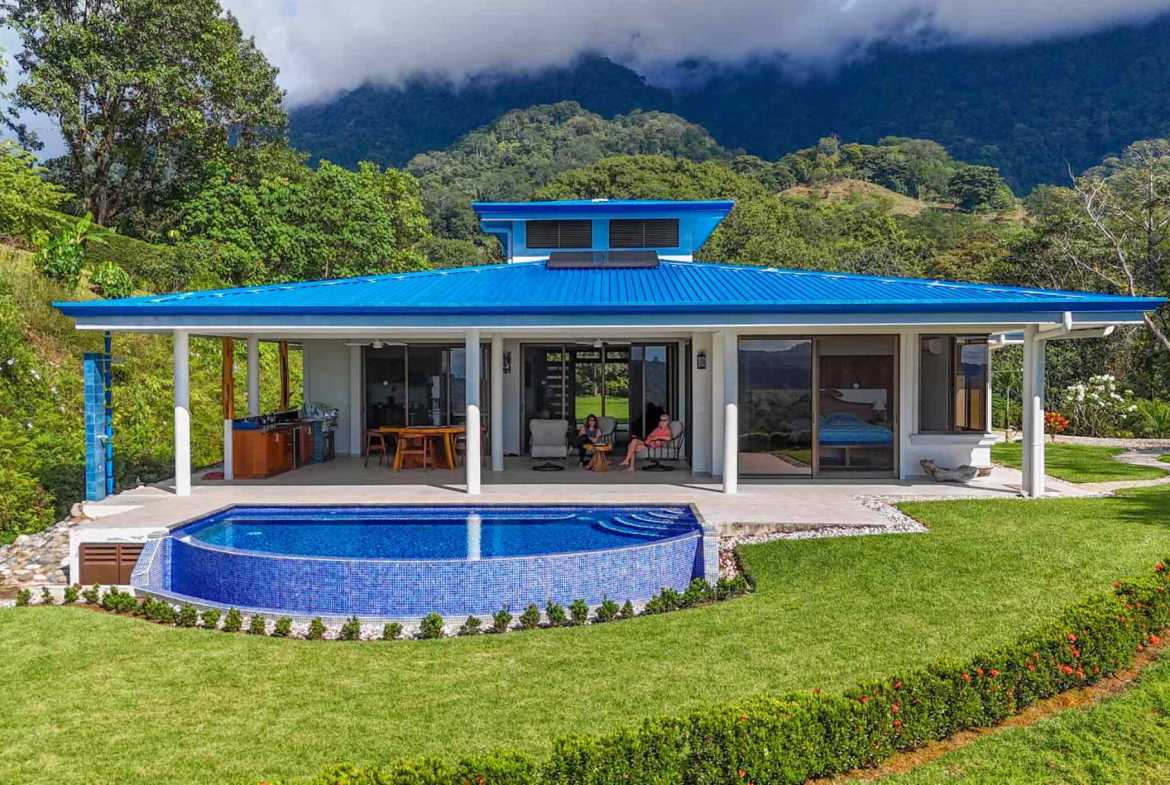 2-Bedroom Hacienda with Ocean Views & Infinity Pool, photo 19 of 24