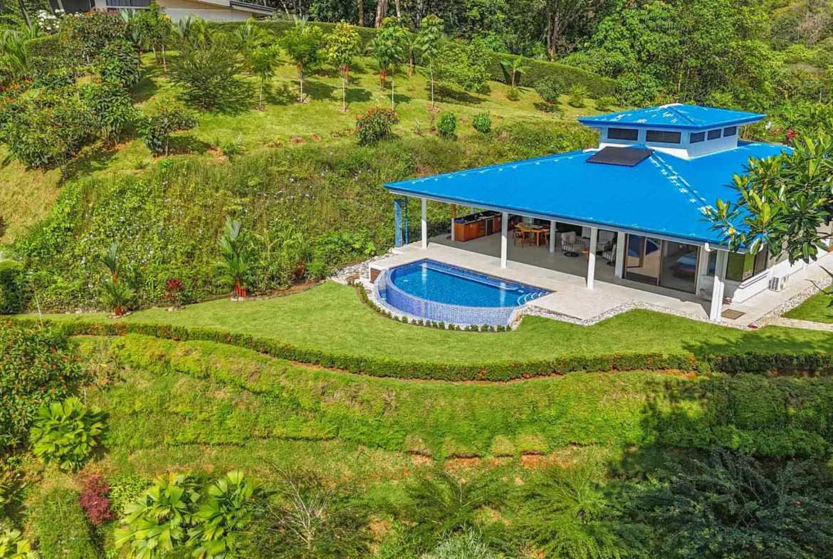 2-Bedroom Hacienda with Ocean Views & Infinity Pool, photo 3 of 24